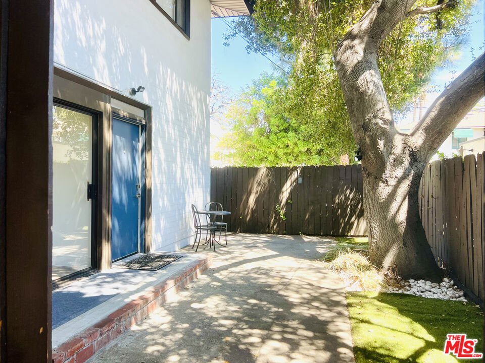 532 EL DORADO Street 1