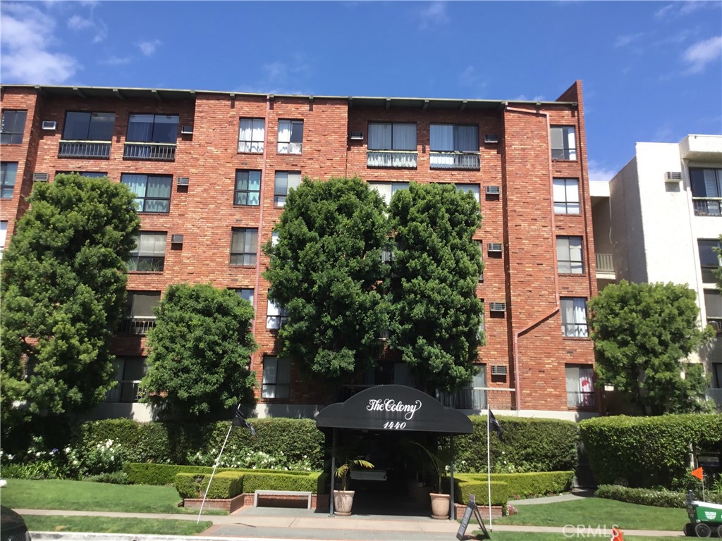 1440 VETERAN AVENUE 322