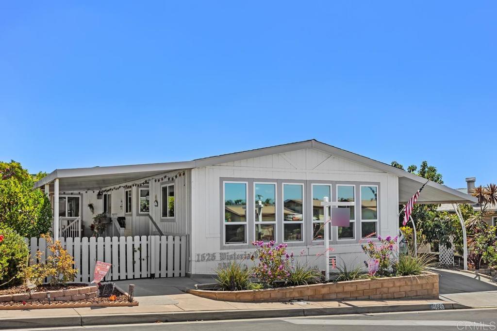 1626 Wisteria Glen