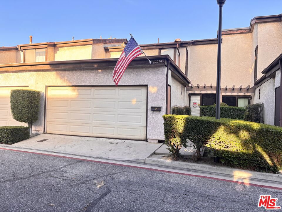 10010 Aspen Circle