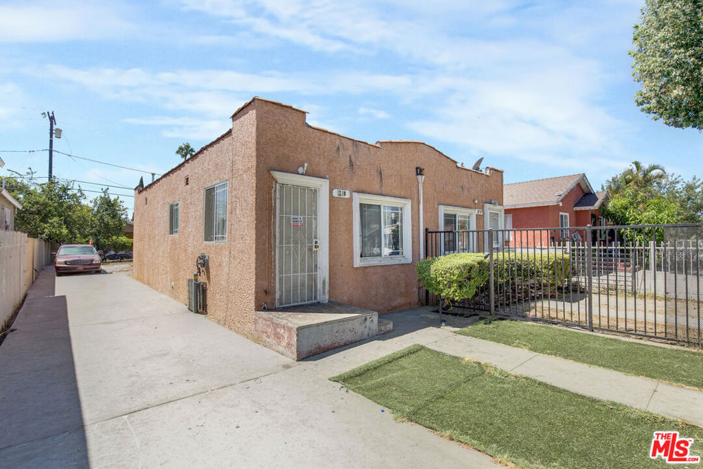 1208 E 74th Street