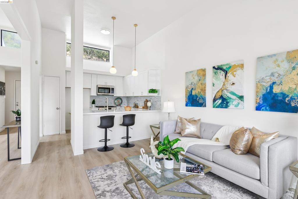 12 Madrid Ct