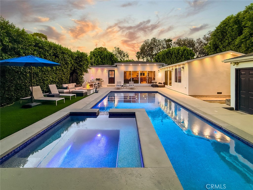 15722 Magnolia