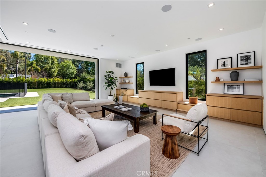 4930 Palomar Drive