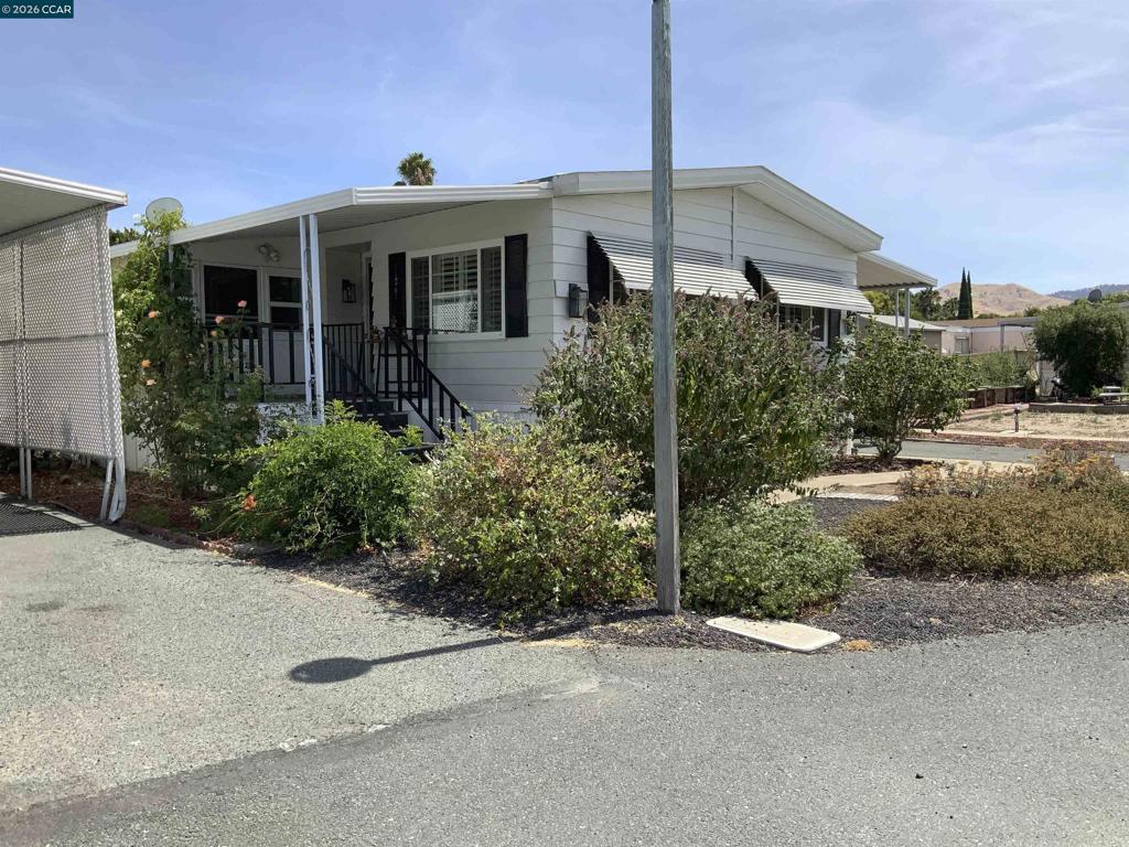 54 Pali Way