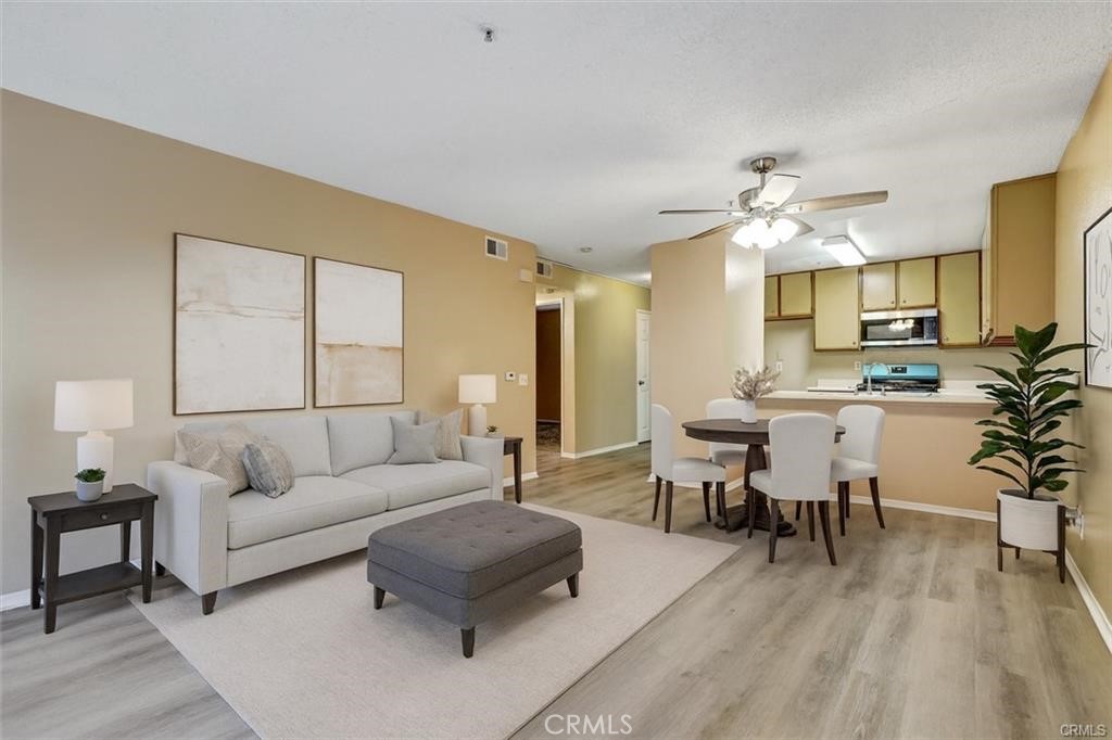 450 E 4th Street 334