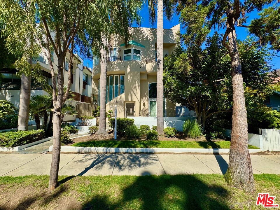 1247 23rd Street D