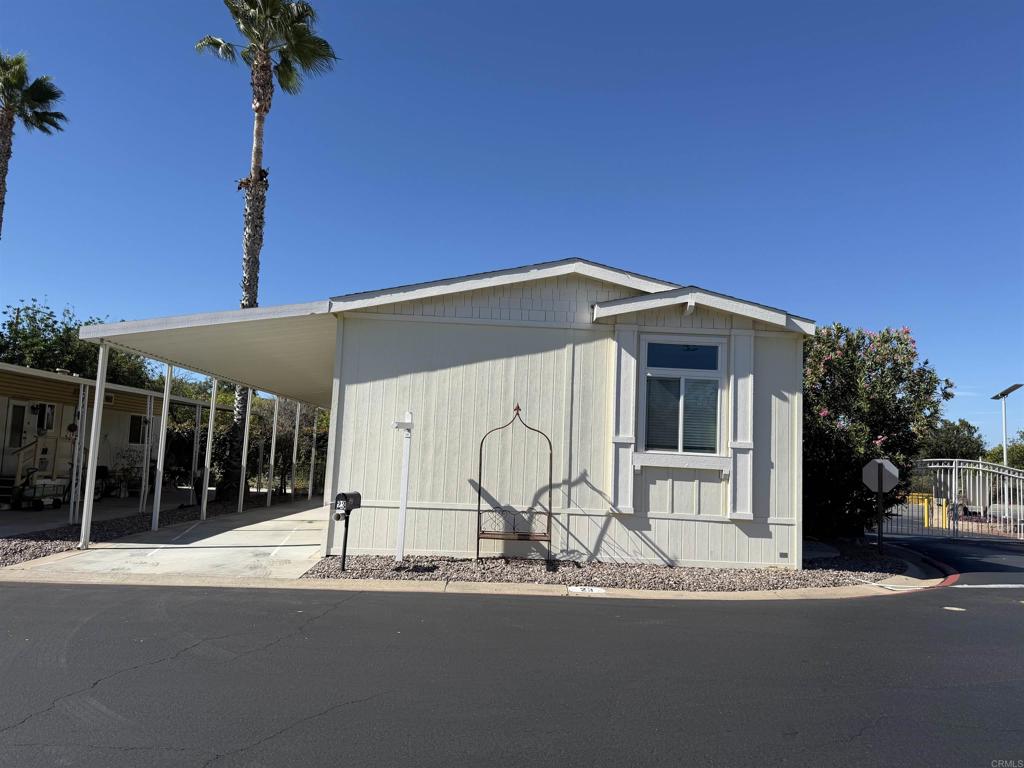 8301 Mission Gorge Road 23