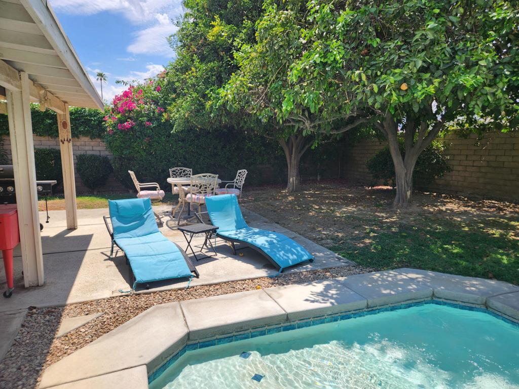 43101 Balsam Lane