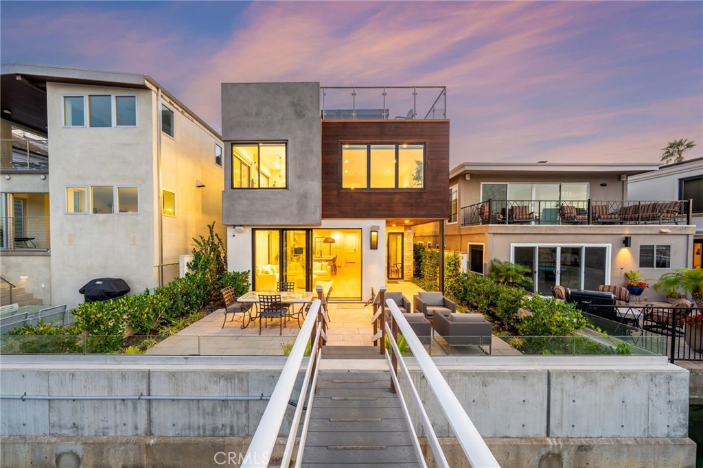 4014 Channel Place
