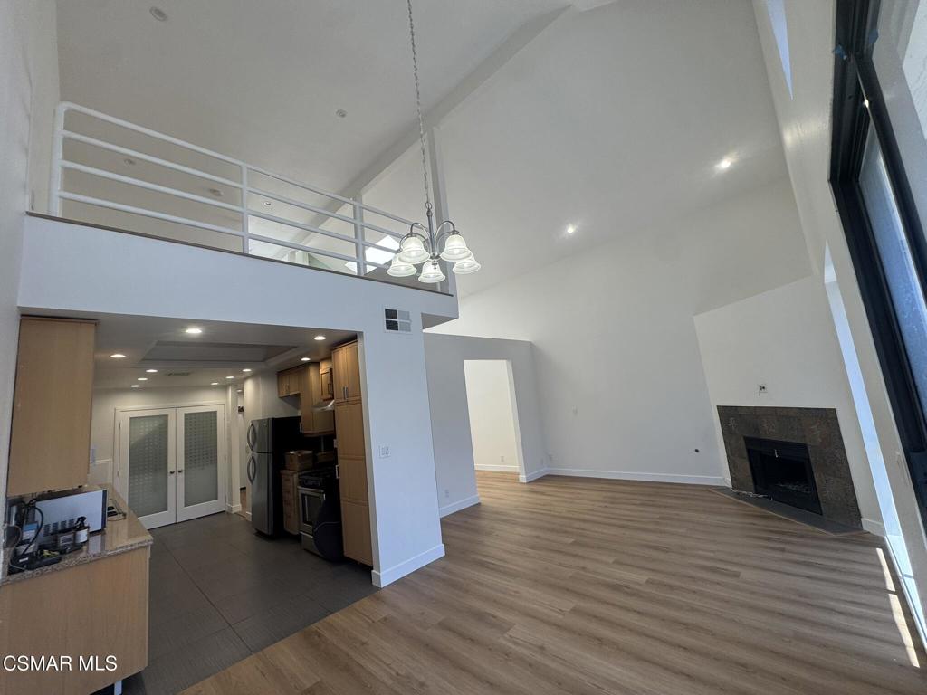 13331 Moorpark Street 336