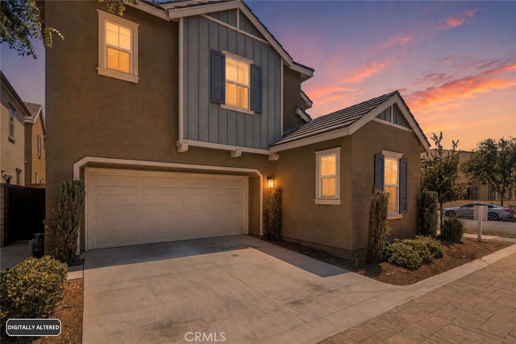 2811 E Kendall