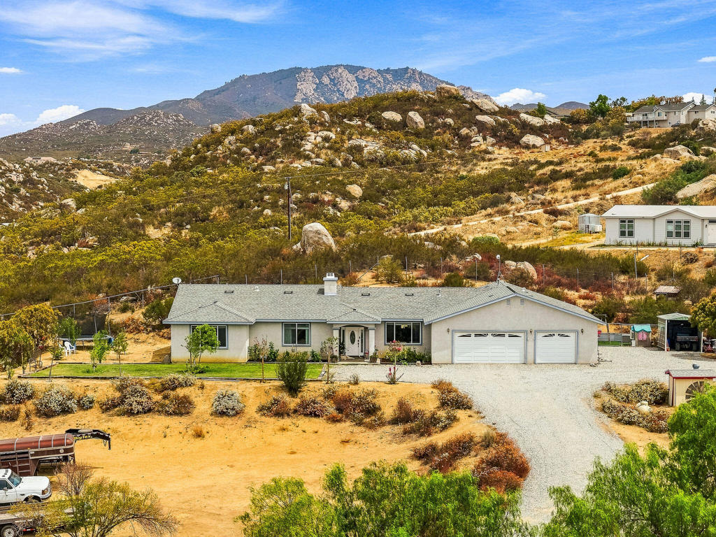 42030 Wildwood Lane