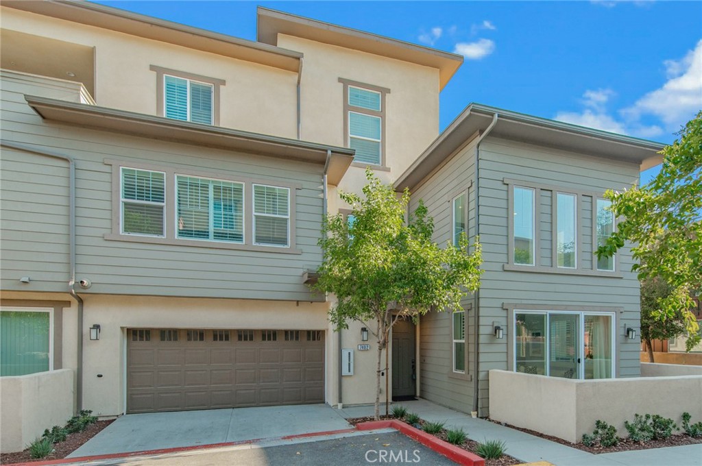 7402 Palazzo