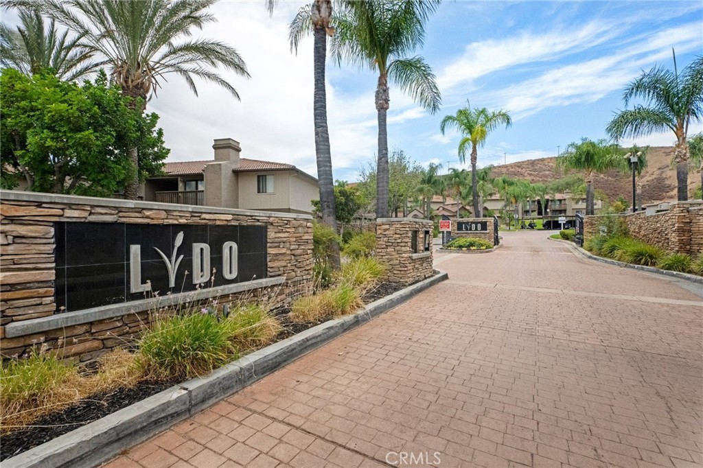 1265 Kendall Drive 613