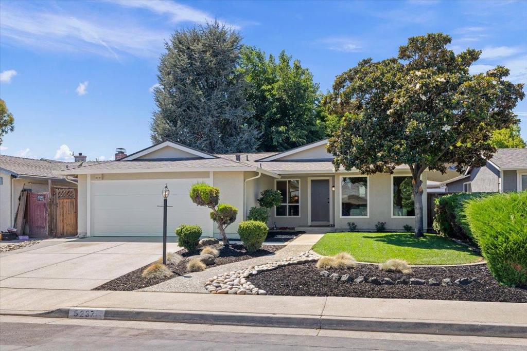 5237 Tomahawk Drive
