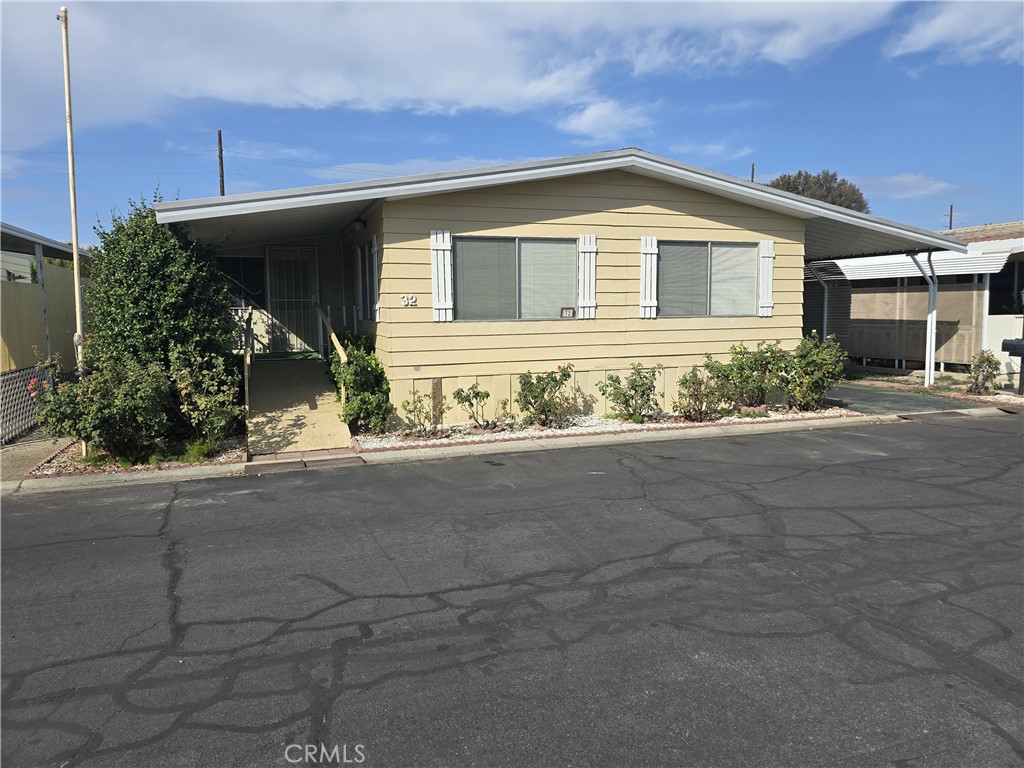 1499 Old Mountain Avenue 32