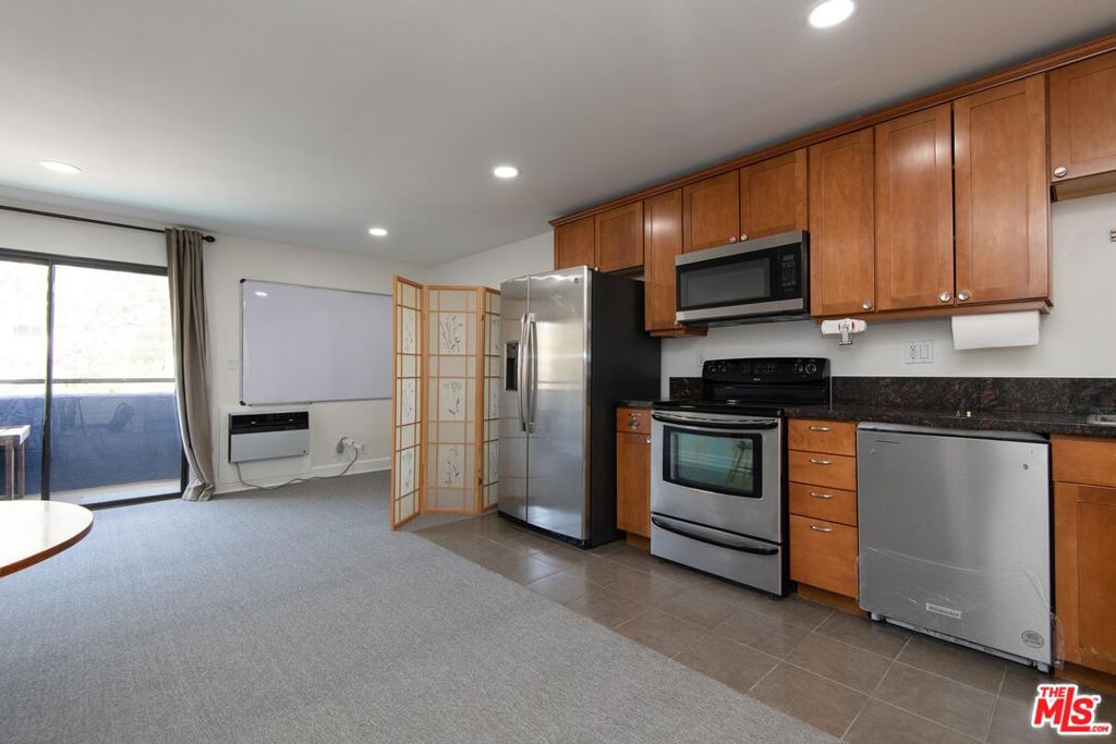 10982 Roebling Avenue 347