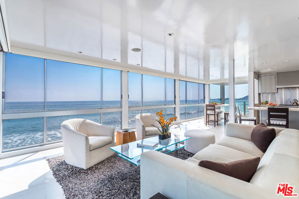 22548 Pacific Coast Highway 111