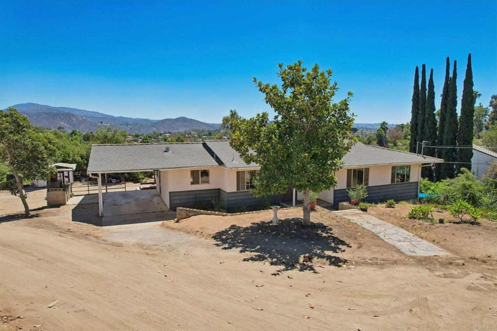 3158 Mary Ln