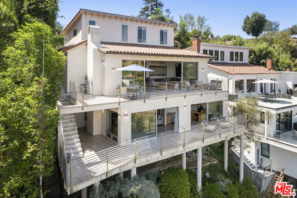 1364 Angelo Drive