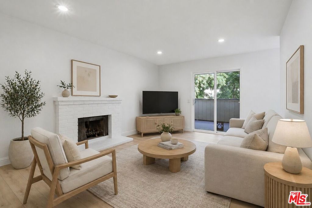 2511 Easton Place 48