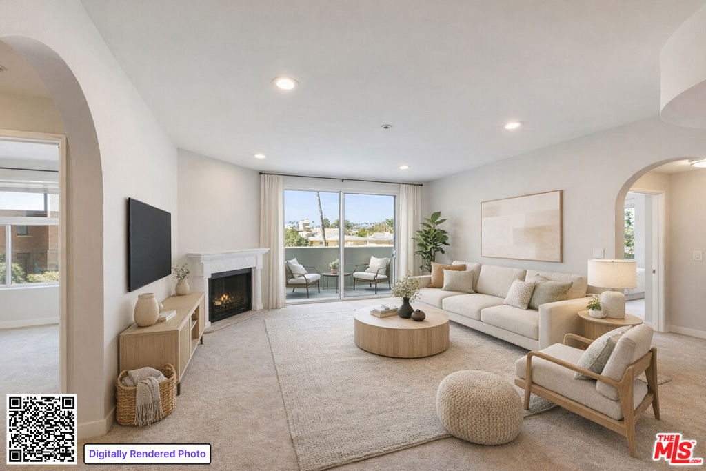 620 S Gramercy Place 320