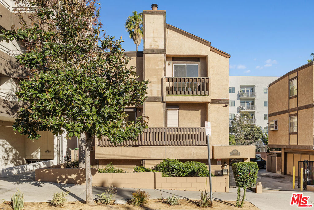 1628 N Formosa Avenue A