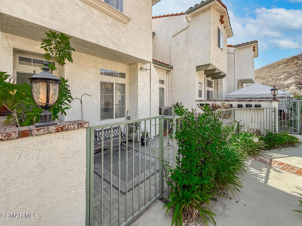 391 Westlake Vista Lane
