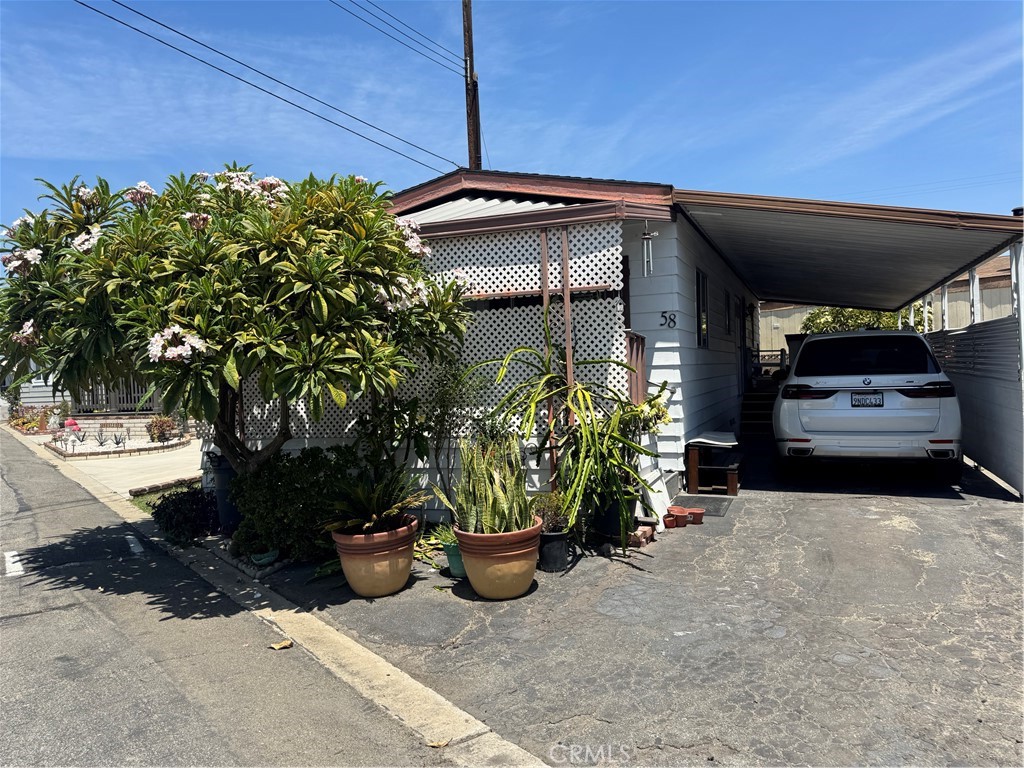 12737 Rosecrans ave 58