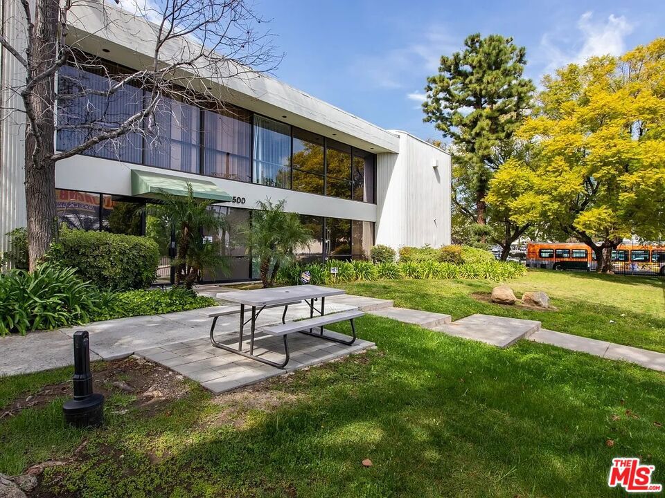 20500 Nordhoff Street