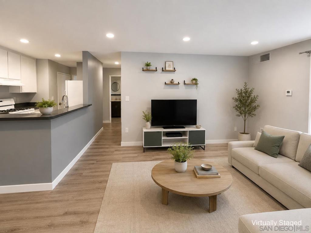 1605 S Hotel Circle B207