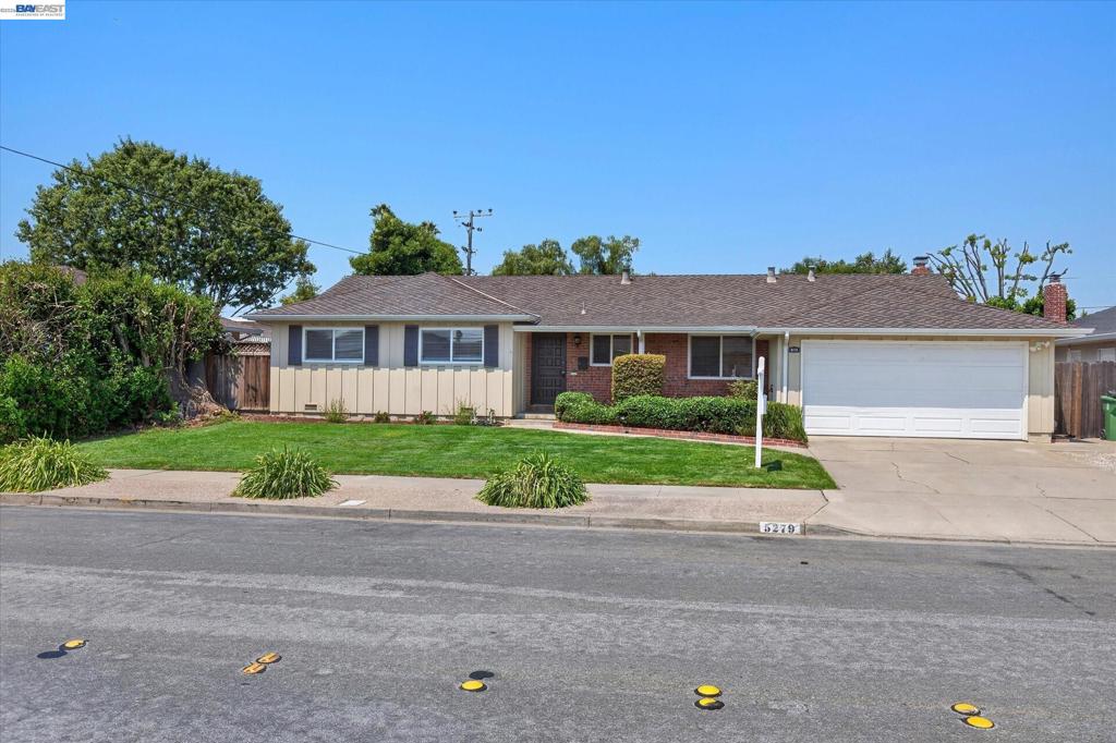 5279 Eggers Dr