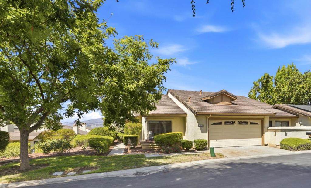 3327 Lake Albano Circle