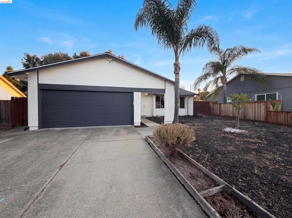 112 Aster Ct
