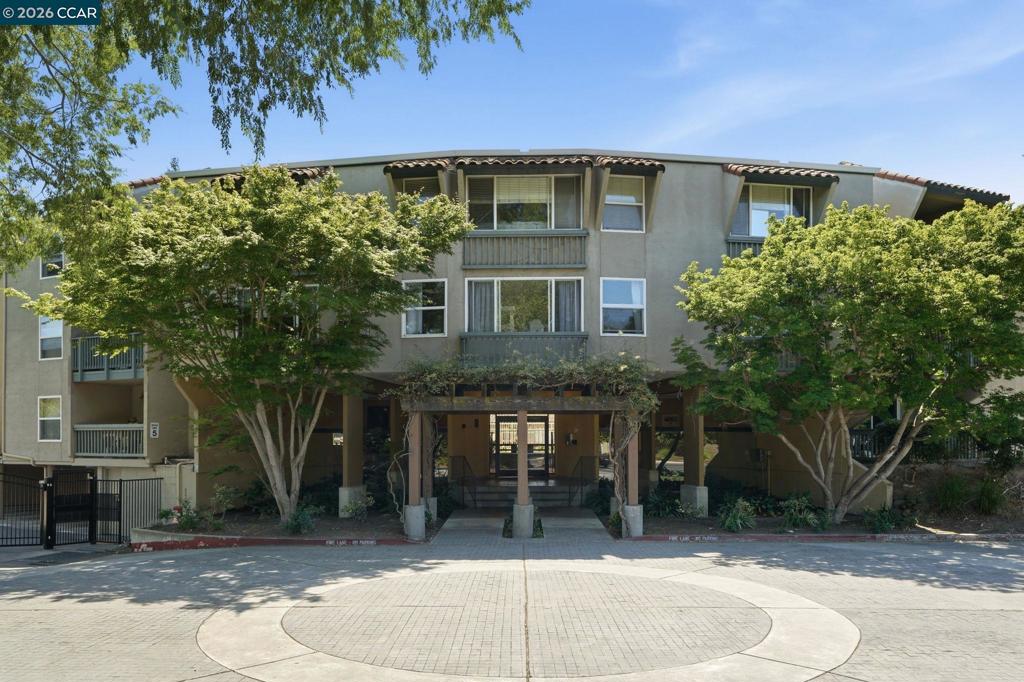1087 Murrieta Blvd 330