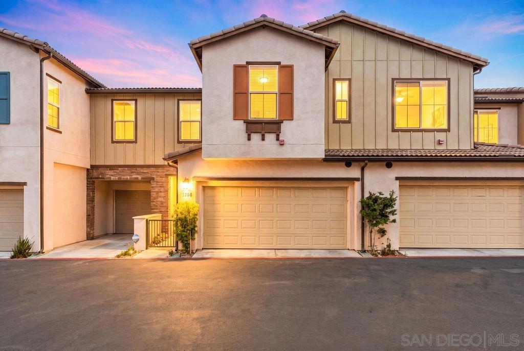 1708 Silverberry