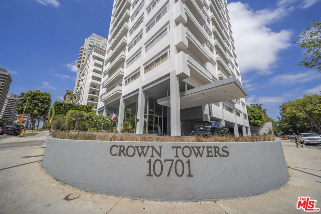 10701 Wilshire Boulevard 2202