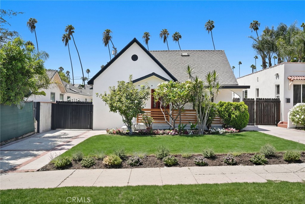 1423 N Coronado