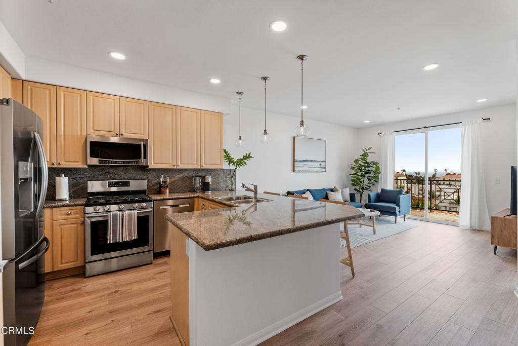 436 Poli Street 402