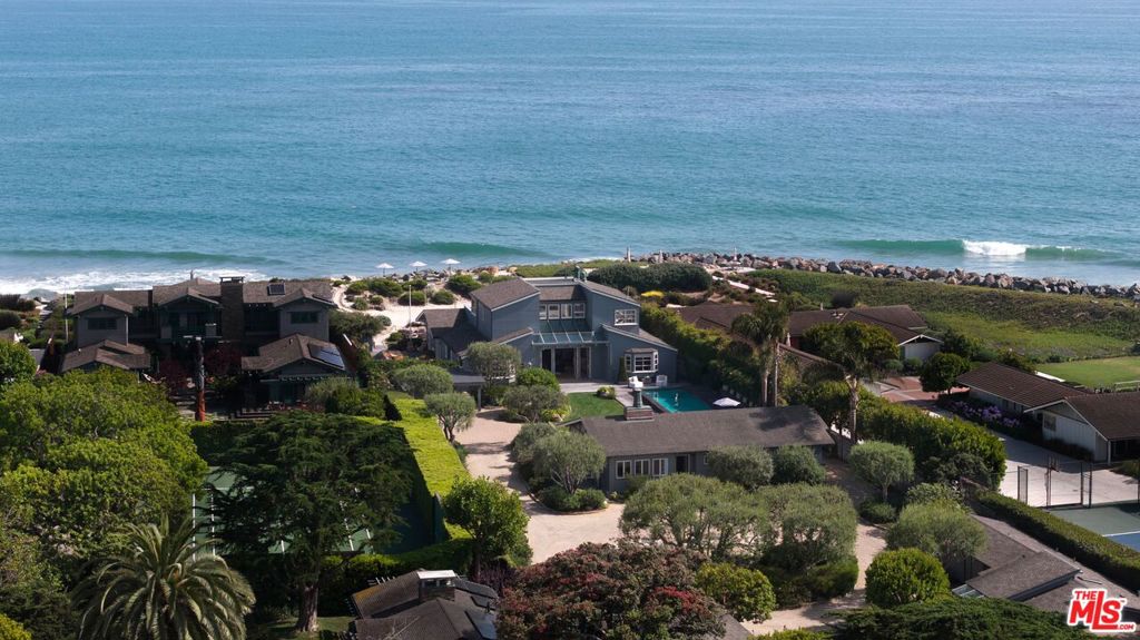 4217 Avenue Del Mar