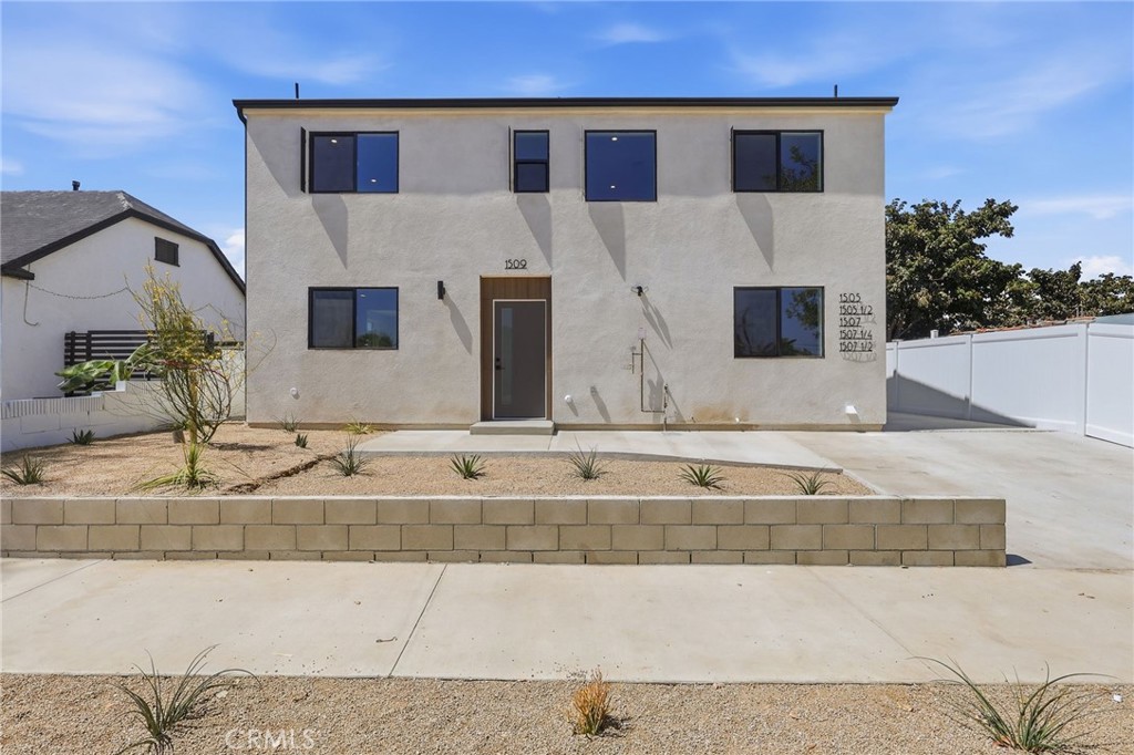 1507 W 83rd Street