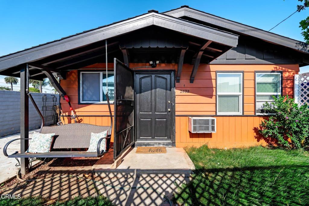 2422 Alameda Avenue