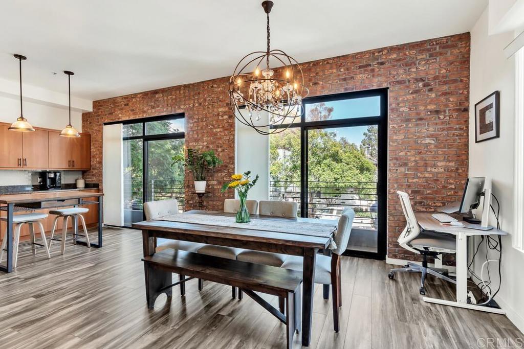 889 Date Street 144