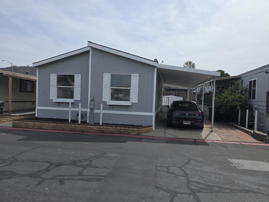 255 E BRADLEY AVE E 3