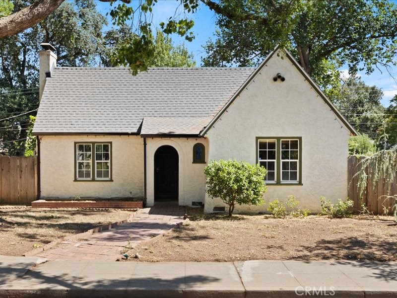 935 Poplar