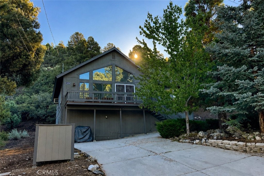 1928 Woodland Drive