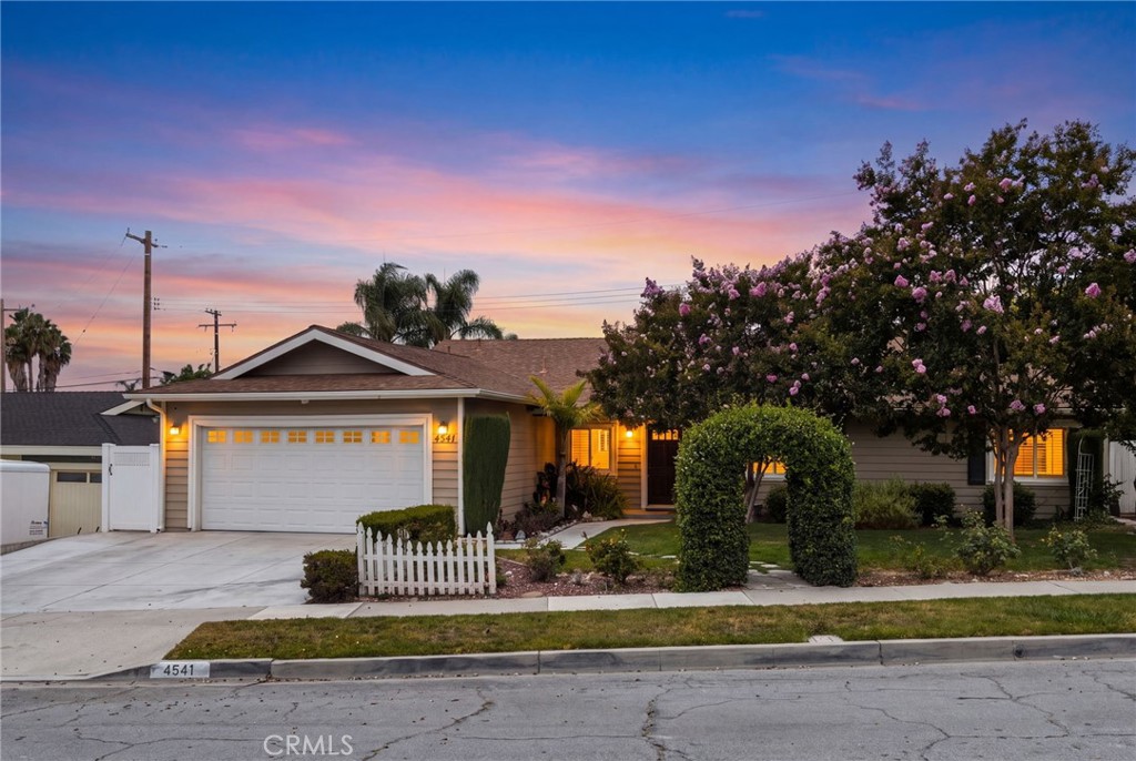 4541 Boeing Avenue