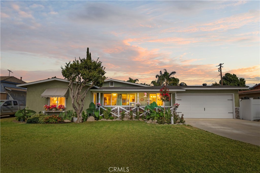128 N Walnuthaven Drive