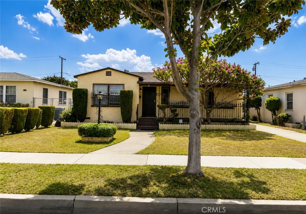 824 S 6th